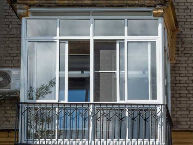 французское остекление балконов холодным алюминиевым профилем